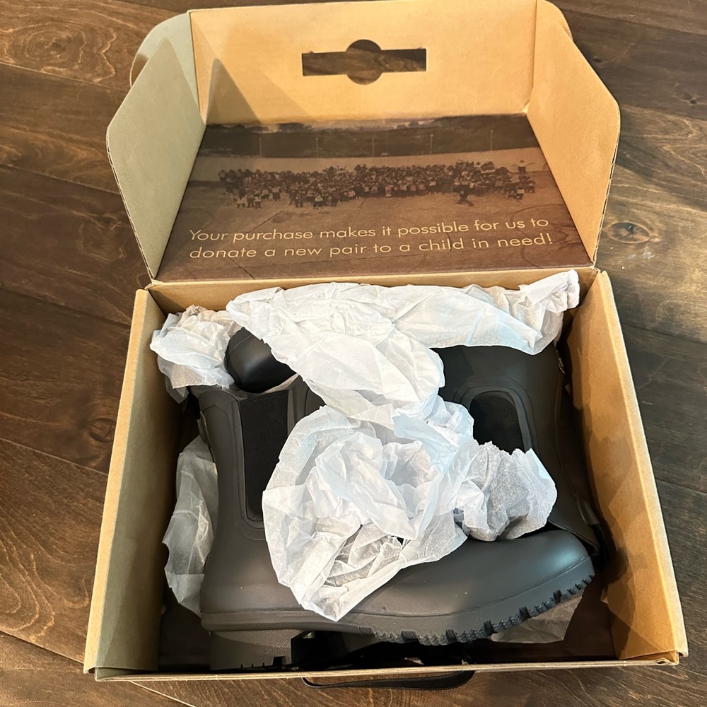 Roma Rain Boots (New Never Worn) original box